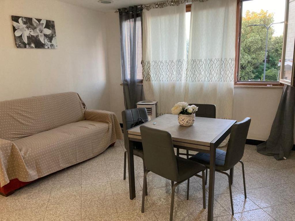 Appartamento Sulla Piazza 90 M Dal Mare آنسيو المظهر الخارجي الصورة